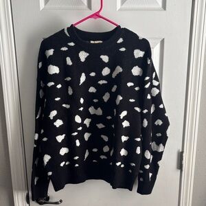 Eesome Black and White women's Crewneck Sweater